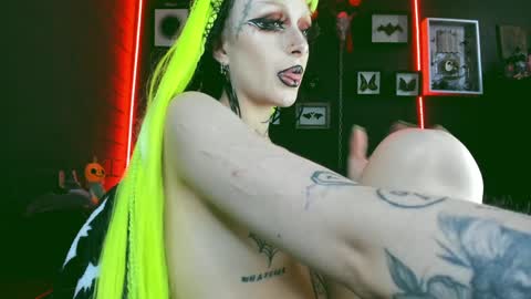   SANIA  online show from 12-10-24, 07:54