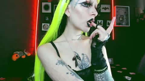   SANIA  online show from 01-07-25, 05:42