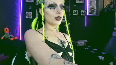   SANIA  online show from 01-09-25, 09:37