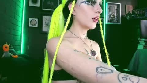   SANIA  online show from 02-21-25, 06:48