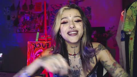 Snapshot of insunnity666 chatting on 12-25-24, 09:33 Insunnity666 online show from 12-25-24, 09:33