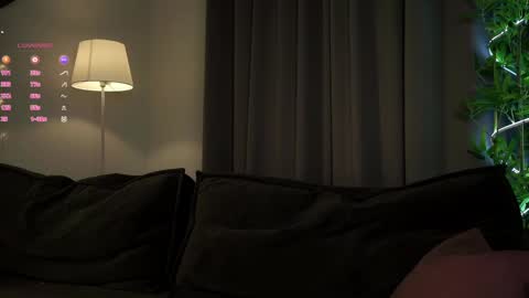 Ellie online show from 02-11-25, 05:18