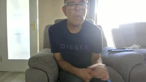 Snapshot of inthemood63 chatting on 09-14-25, 02:38 inthemood63 online show from 09-14-25, 02:38