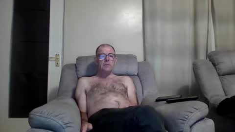 Snapshot of inthemood63 chatting on 09-30-25, 09:42 inthemood63 online show from 09-30-25, 09:42