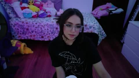 invisibledollx online show from 05-26-26, 08:10