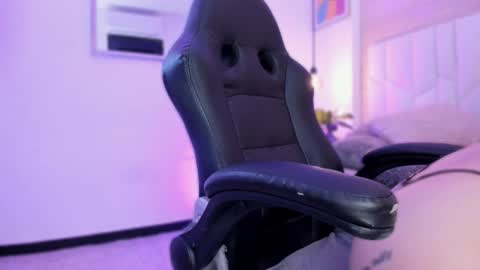 io_chie_ online show from 02-23-26, 04:10