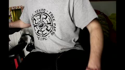 DrownMentally online show from 12-18-24, 05:21