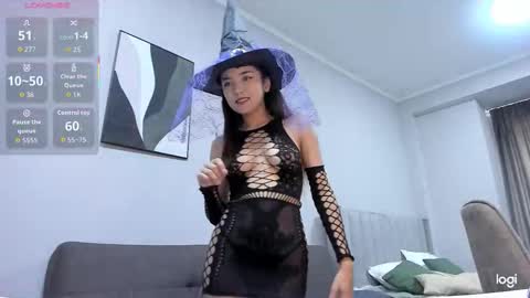 Snapshot of ira_shiratori chatting on 10-31-25, 06:25 ira_shiratori online show from 10-31-25, 06:25