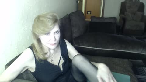 irenalegs online show from 03-21-26, 09:36