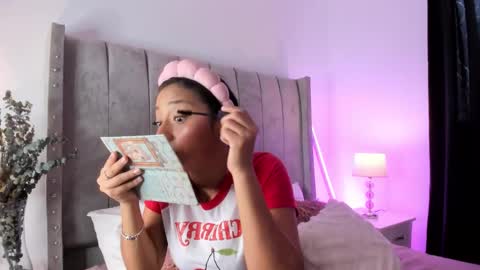 Snapshot of irinatanned chatting on 09-29-25, 01:16 IRINA online show from 09-29-25, 01:16