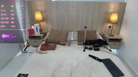 Snapshot of iris_gomez chatting on 09-20-25, 07:48 Iris online show from 09-20-25, 07:48