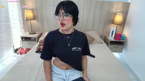 Iris online show from 02-17-26, 07:42