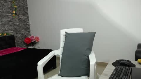 Snapshot of iris_joi chatting on 01-25-25, 05:40 Iirs online show from 01-25-25, 05:40