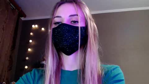 Lily online show from 01-05-26, 05:27