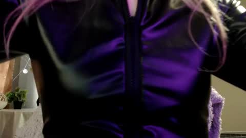 Lily online show from 03-27-26, 03:56