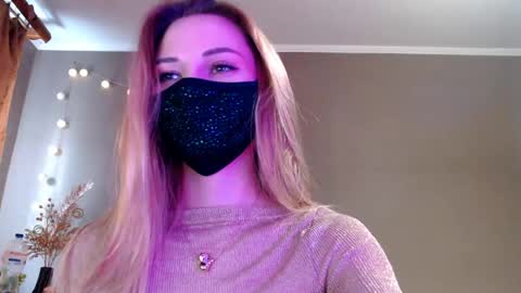 Snapshot of iris_lave chatting on 04-22-26, 03:24 Lily online show from 04-22-26, 03:24