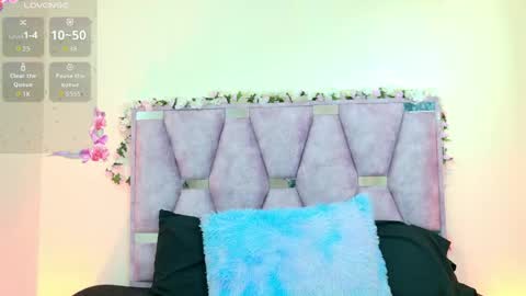 Snapshot of iris_mandarinne chatting on 05-25-26, 04:35 Iris online show from 05-25-26, 04:35