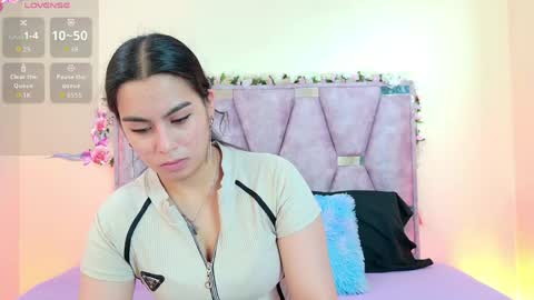 Snapshot of iris_mandarinne chatting on 05-31-26, 05:20 Iris online show from 05-31-26, 05:20