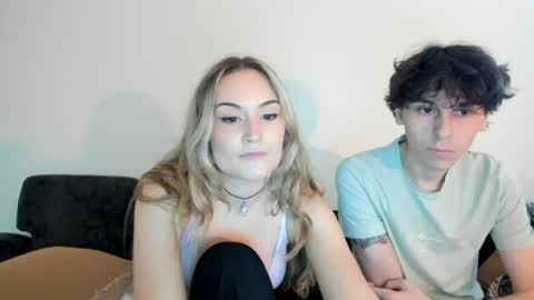 Snapshot of iris_roslin chatting on 06-23-26, 02:42 Iris 3 online show from 06-23-26, 02:42