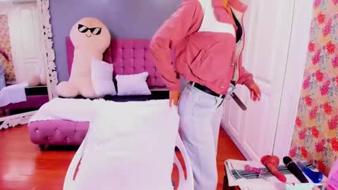 Iris online show from 01-14-25, 10:27