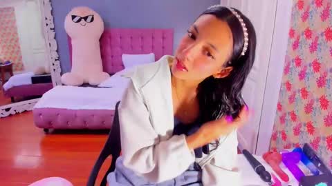 Snapshot of iris_stone_ chatting on 01-23-25, 10:32 Iris online show from 01-23-25, 10:32