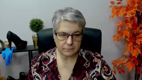 I R I S online show from 12-19-24, 01:40