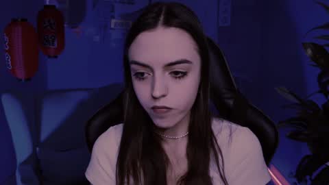 Snapshot of iriscline chatting on 12-17-24, 01:27 Iris online show from 12-17-24, 01:27