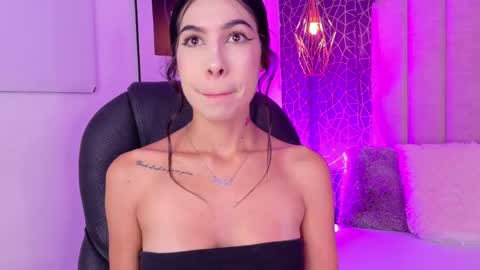 Snapshot of irisdelavega_ chatting on 03-19-26, 02:10 Iris online show from 03-19-26, 02:10