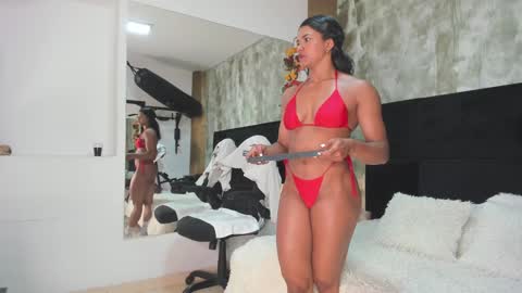 Snapshot of irisfit chatting on 12-24-24, 12:11 Iris Fit online show from 12-24-24, 12:11