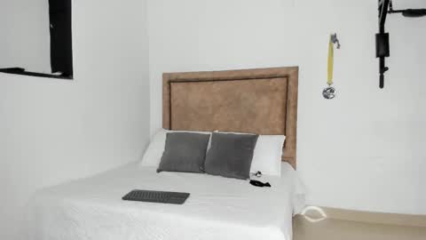 Snapshot of irisfit chatting on 10-10-25, 01:43 Iris Fit online show from 10-10-25, 01:43