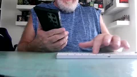 Irishdudelove online show from 02-13-25, 08:34