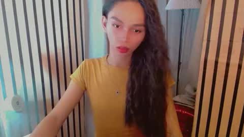 IRISH AND TRIXIE online show from 04-07-26, 01:39