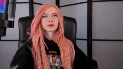 Miss Iris Fansly Miss Iris new inst.  online show from 02-24-25, 02:15