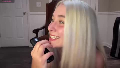 Irispink1 online show from 10-09-25, 03:04