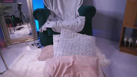 Snapshot of irisreynolds chatting on 01-05-25, 09:14 Maria online show from 01-05-25, 09:14