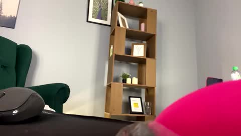 Snapshot of irisreynolds chatting on 01-22-25, 04:34 Maria online show from 01-22-25, 04:34