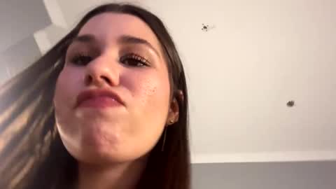 Snapshot of irisreynolds chatting on 01-28-25, 03:47 Maria online show from 01-28-25, 03:47