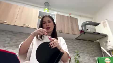 Snapshot of irisreynolds chatting on 02-19-25, 03:06 Maria online show from 02-19-25, 03:06