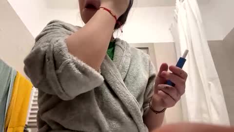 Snapshot of irisreynolds chatting on 03-04-25, 02:49 Maria online show from 03-04-25, 02:49