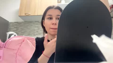 Snapshot of irisreynolds chatting on 03-10-25, 03:56 Maria online show from 03-10-25, 03:56