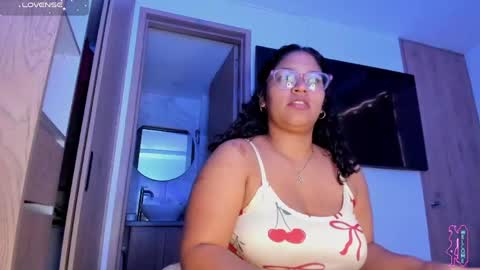Snapshot of iriss_25 chatting on 06-05-26, 12:11 iris online show from 06-05-26, 12:11