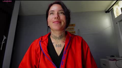 iriss_cardenas online show from 10-10-25, 11:31