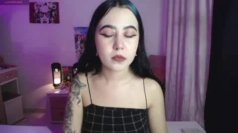 Snapshot of iriss_sky chatting on 06-19-26, 07:23 Iris online show from 06-19-26, 07:23