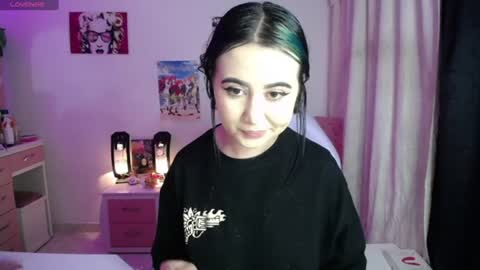 Snapshot of iriss_sky chatting on 07-20-26, 05:33 Iris online show from 07-20-26, 05:33