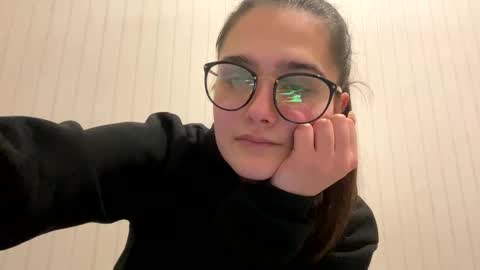 irisss31 online show from 02-07-25, 07:38