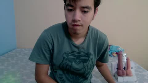 Snapshot of irondante01 chatting on 05-12-26, 12:02 irondante01 online show from 05-12-26, 12:02