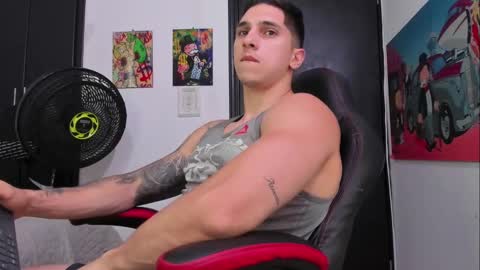 Snapshot of ironflex1 chatting on 12-03-24, 08:28 Jake online show from 12-03-24, 08:28