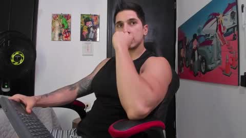 Snapshot of ironflex1 chatting on 01-16-25, 06:27 Jake online show from 01-16-25, 06:27