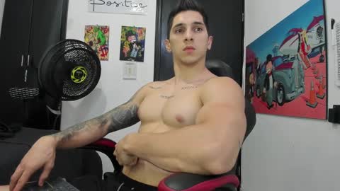 Snapshot of ironflex1 chatting on 02-19-25, 06:32 Jake online show from 02-19-25, 06:32
