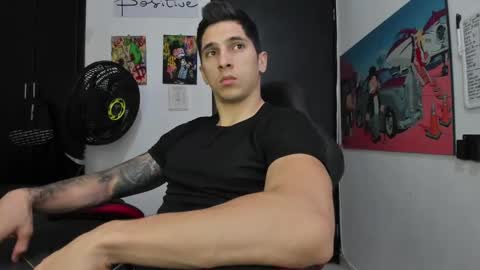 Snapshot of ironflex1 chatting on 02-21-25, 03:43 Jake online show from 02-21-25, 03:43